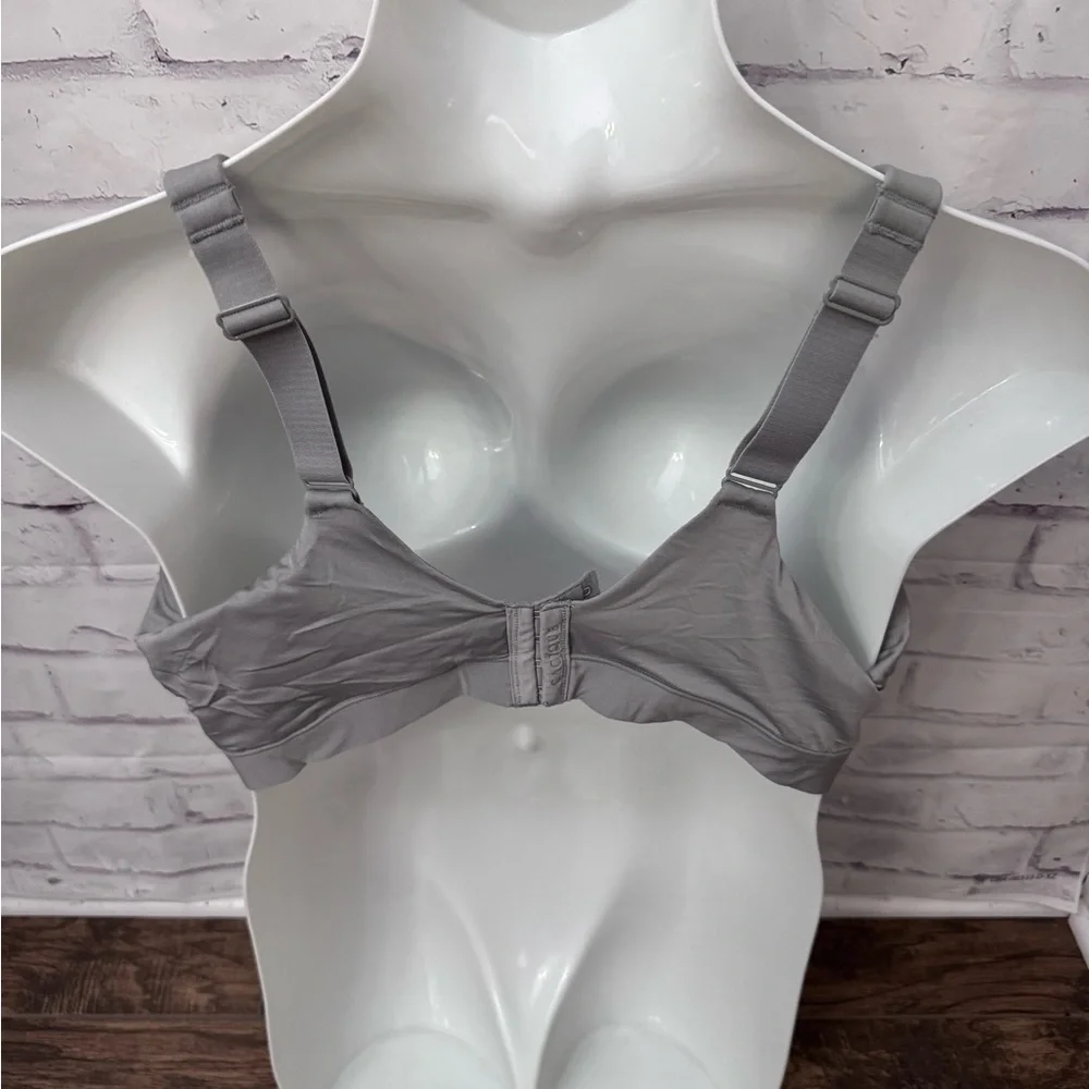 Cacique Bra Size‎ 44DD Lightly Lined No Wire Comfort Strap Gray Lace